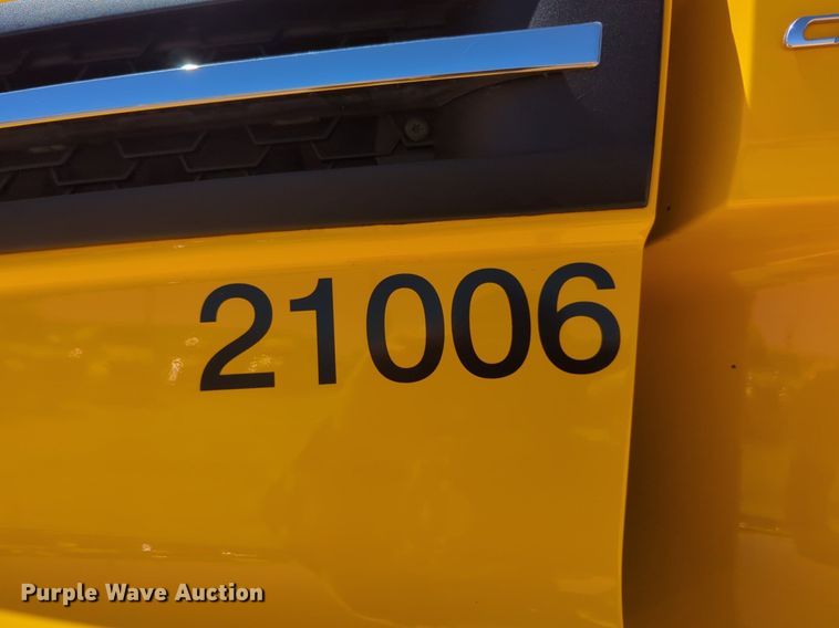 image for item NG9414 2021 Freightliner Cascadia 126 semi truck