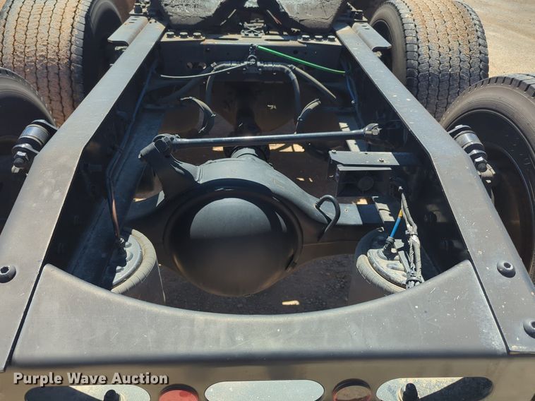 image for item NG9416 2021 Freightliner Cascadia 126 semi truck