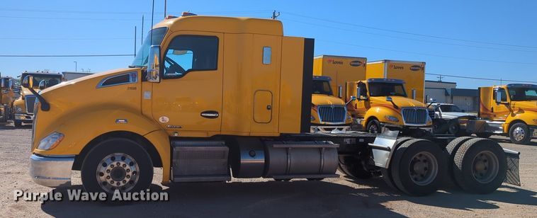 image for item NG9418 2021 Kenworth T680 semi truck