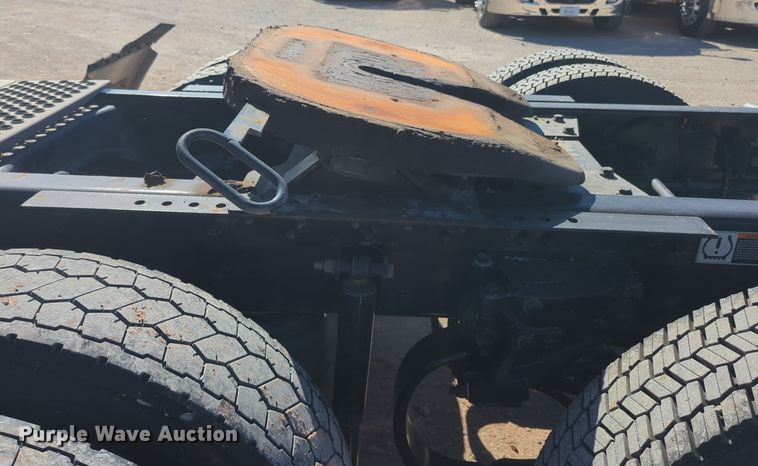 image for item NG9418 2021 Kenworth T680 semi truck