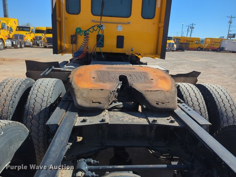 image for item NG9418 2021 Kenworth T680 semi truck