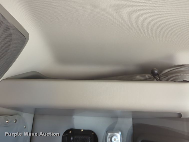 image for item NG9418 2021 Kenworth T680 semi truck