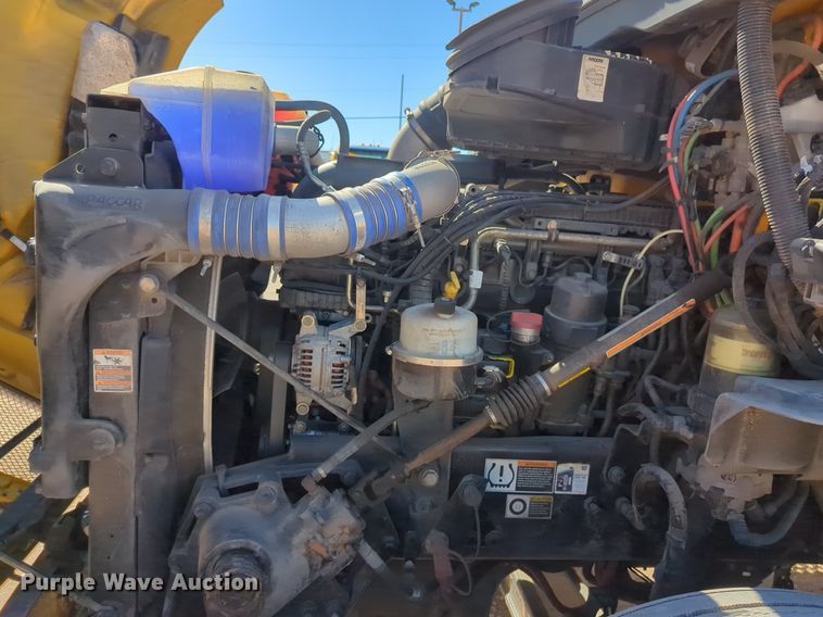 image for item NG9418 2021 Kenworth T680 semi truck