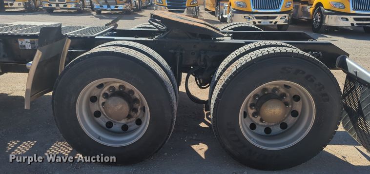 image for item NG9418 2021 Kenworth T680 semi truck