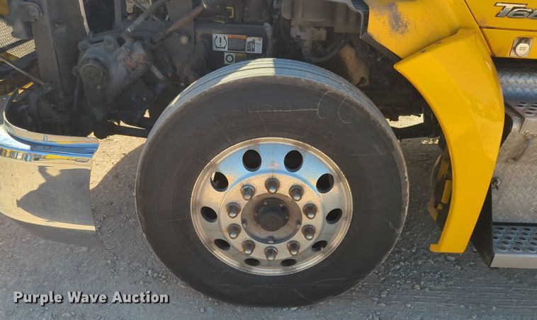 image for item NG9418 2021 Kenworth T680 semi truck