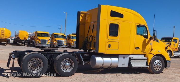 image for item NG9422 2019 Kenworth T680 semi truck