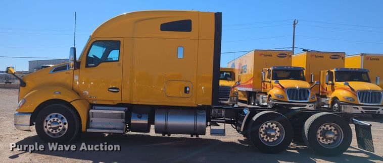 image for item NG9422 2019 Kenworth T680 semi truck