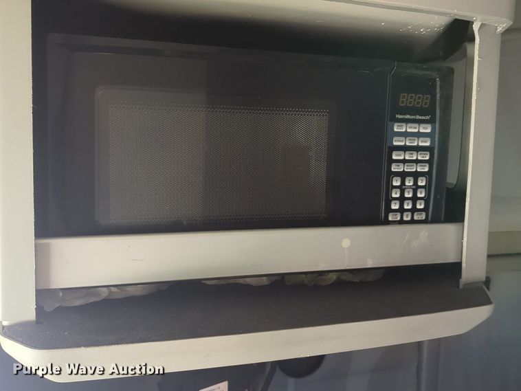 image for item NG9422 2019 Kenworth T680 semi truck