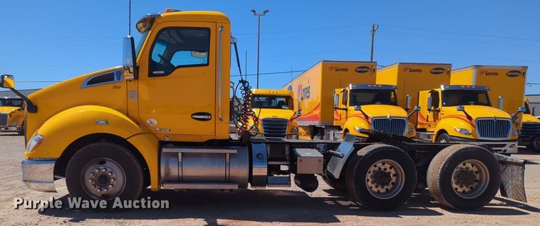 image for item NG9423 2019 Kenworth T680 semi truck