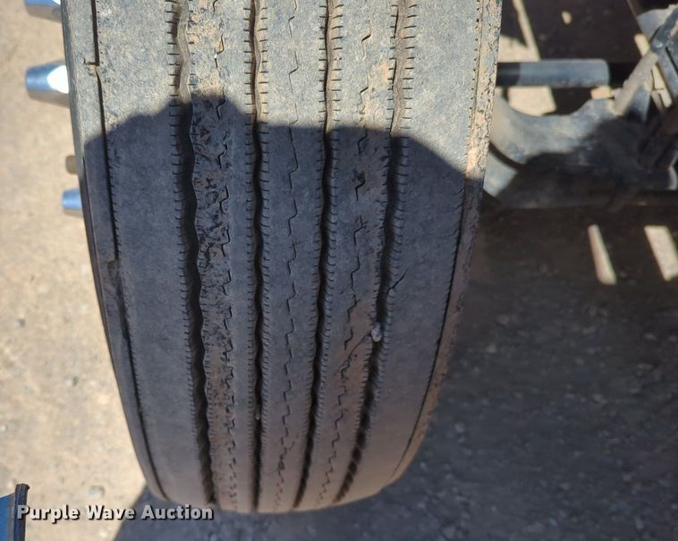 image for item NG9423 2019 Kenworth T680 semi truck