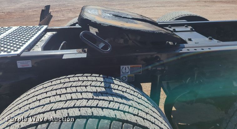 image for item NG9424 2020 Kenworth T680 semi truck