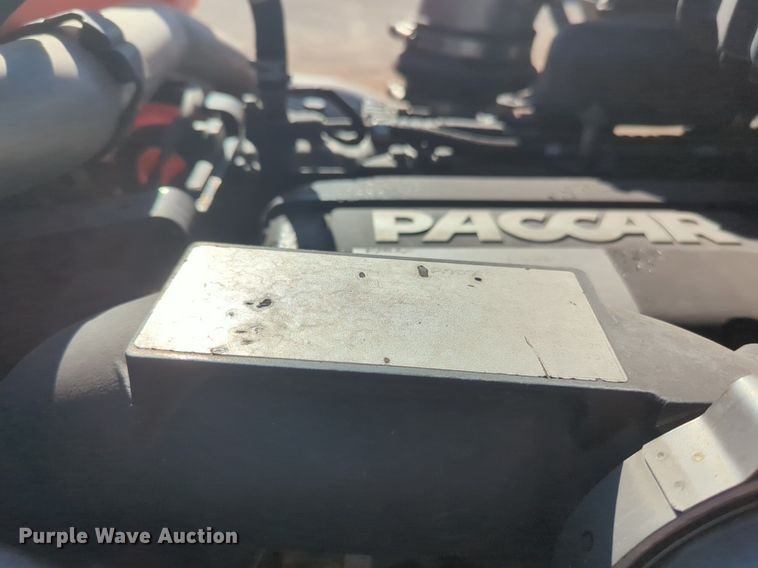 image for item NG9424 2020 Kenworth T680 semi truck