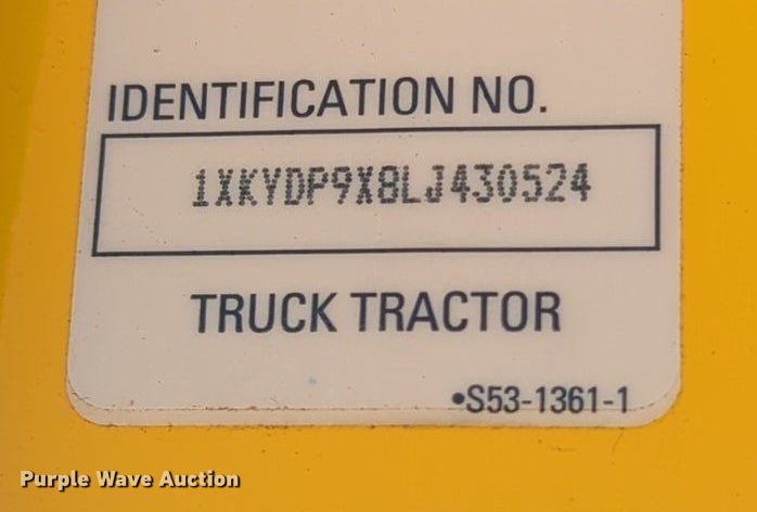 image for item NG9424 2020 Kenworth T680 semi truck