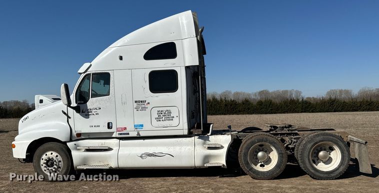 image for item NH9023 2004 Kenworth  T2000 semi truck