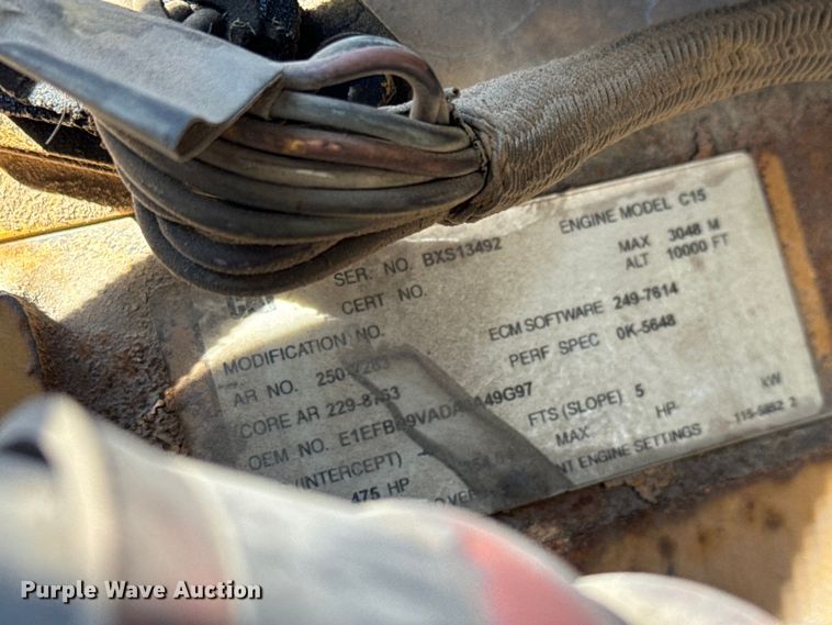 image for item NH9023 2004 Kenworth  T2000 semi truck