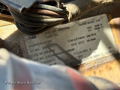 image for item NH9023 2004 Kenworth  T2000 semi truck