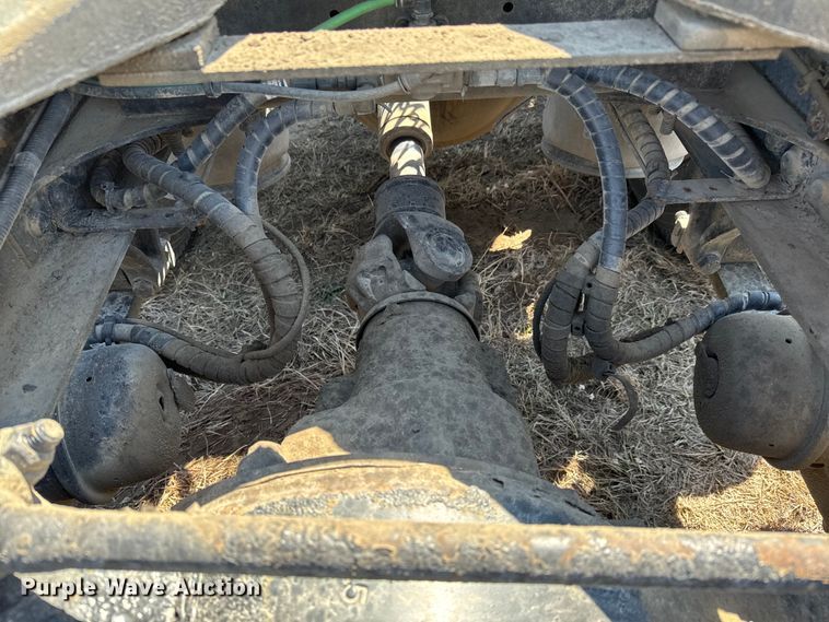 image for item NH9025 2015 Freightliner  Cascadia 125 CA125SLP semi truck