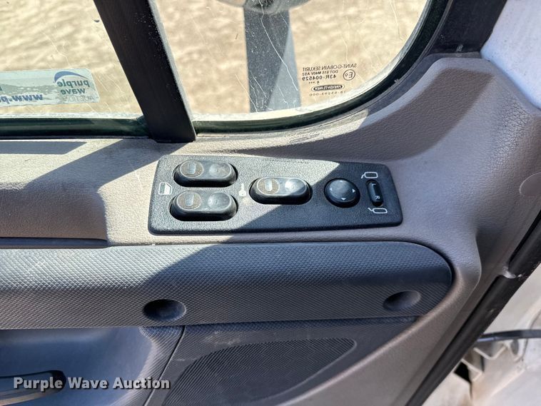 image for item NH9025 2015 Freightliner  Cascadia 125 CA125SLP semi truck