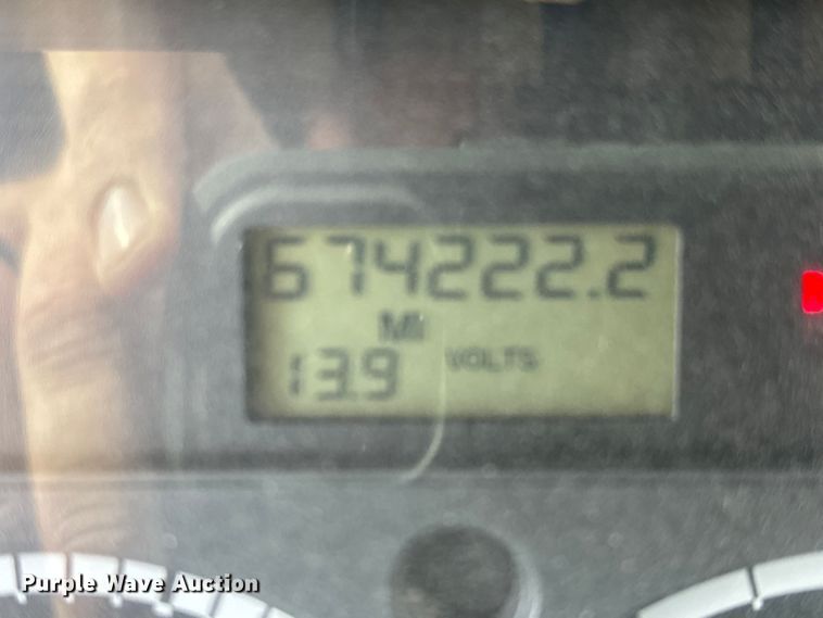 image for item NU9469 2011 Freightliner Cascadia 125 semi truck