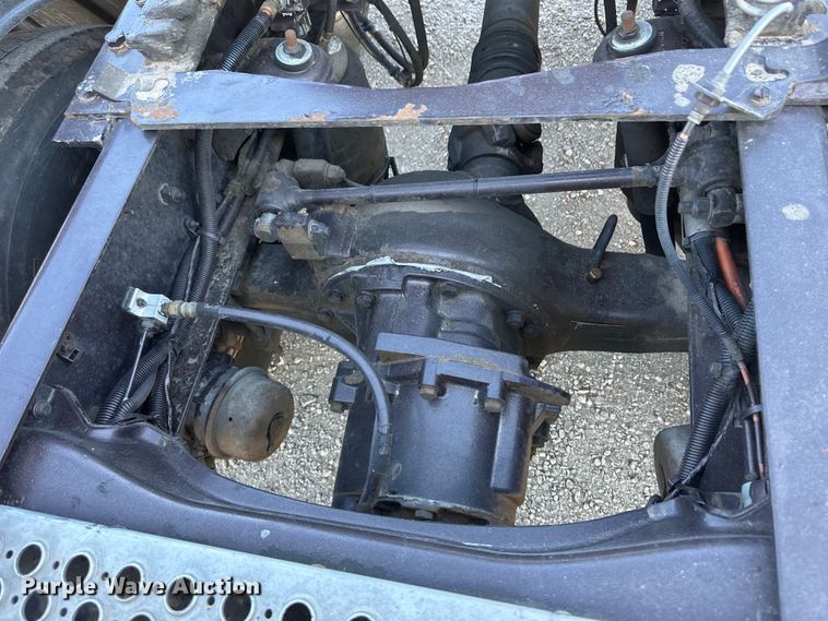 image for item OA9744 2016 Kenworth T680 semi truck