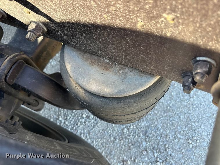 image for item OA9744 2016 Kenworth T680 semi truck