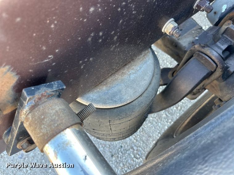 image for item OA9744 2016 Kenworth T680 semi truck