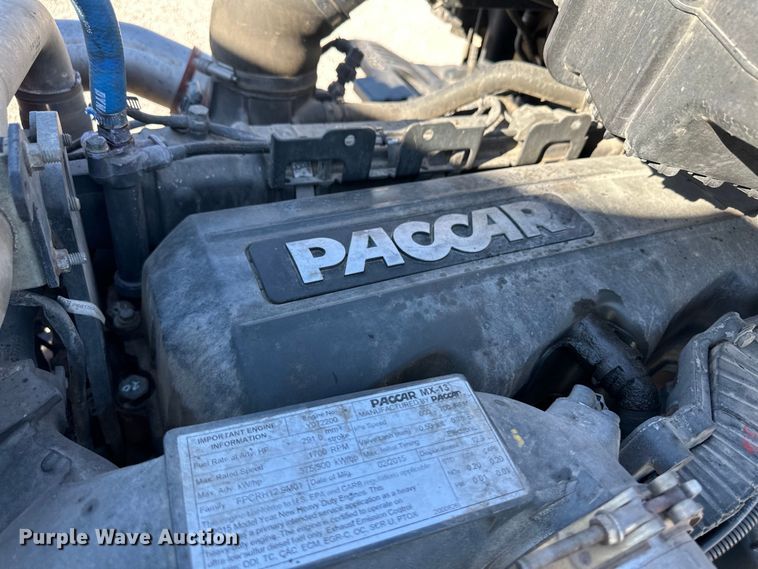 image for item OA9744 2016 Kenworth T680 semi truck