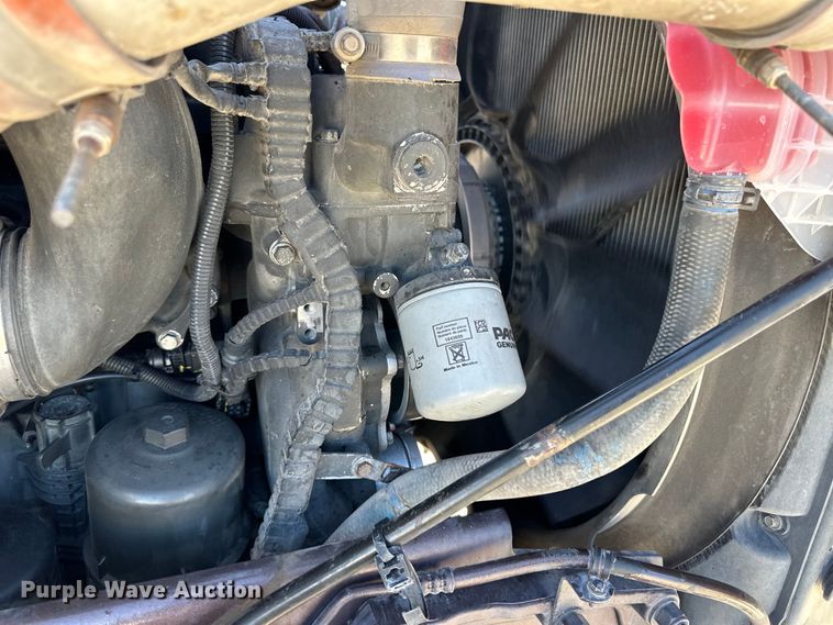 image for item OA9744 2016 Kenworth T680 semi truck