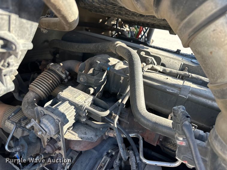 image for item OA9744 2016 Kenworth T680 semi truck