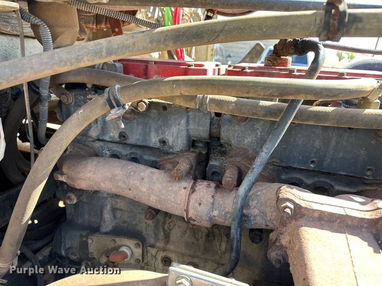 image for item OA9746 2001 Freightliner FLD semi truck