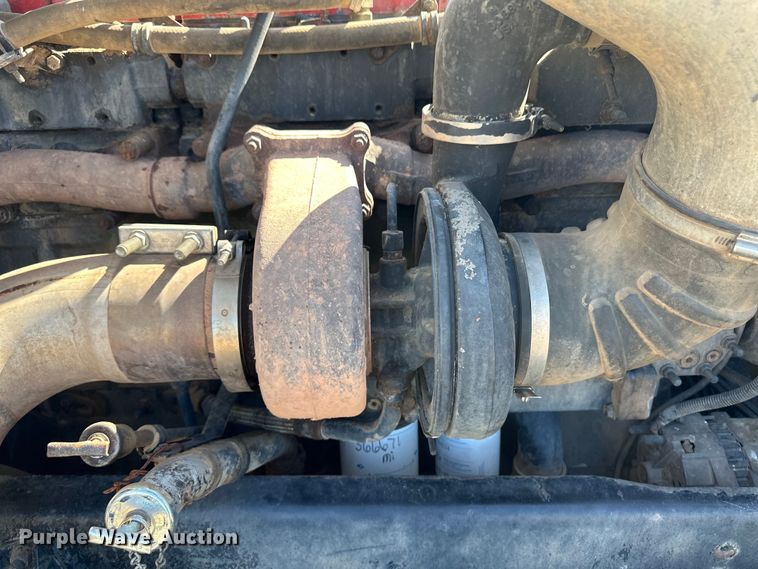 image for item OA9746 2001 Freightliner FLD semi truck