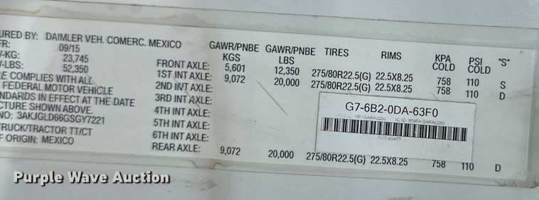 image for item OF9349 2016 Freightliner  Cascadia semi truck