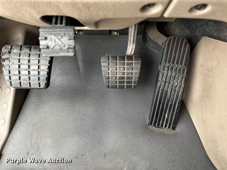 image for item OF9350 2015 Freightliner  Cascadia semi truck