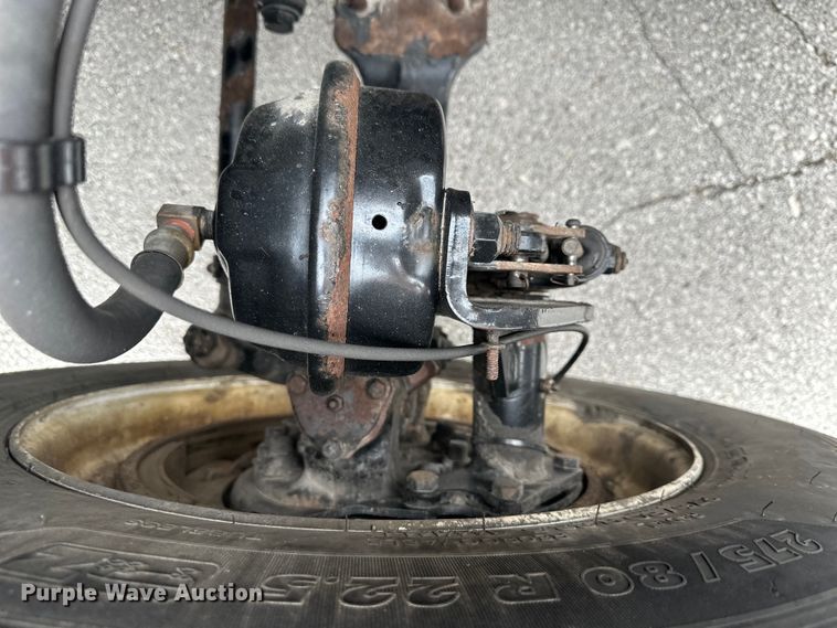 image for item OF9350 2015 Freightliner  Cascadia semi truck