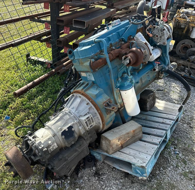 image for item OM9283 2003 International  C195 engine 