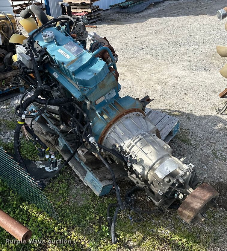 image for item OM9283 2003 International  C195 engine 