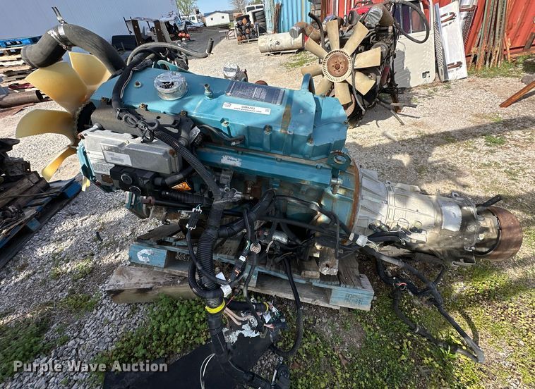 image for item OM9283 2003 International  C195 engine 