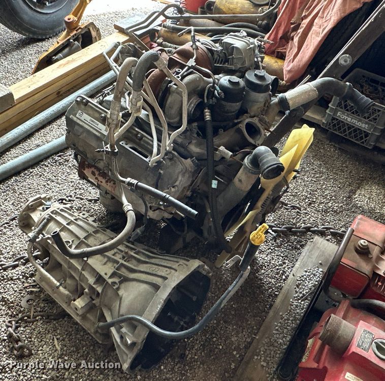 image for item OM9334 2006 International  A350 engine