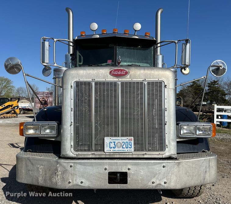 image for item OM9960 2006 Peterbilt  357 semi truck