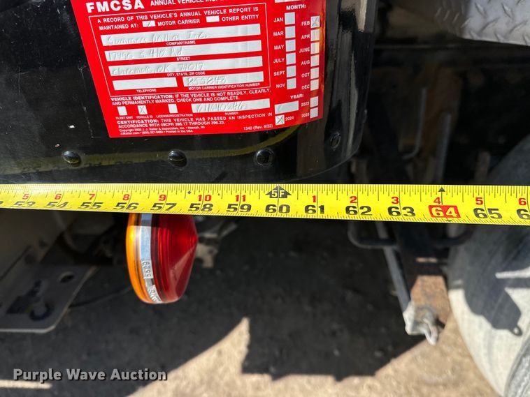 image for item OM9960 2006 Peterbilt  357 semi truck