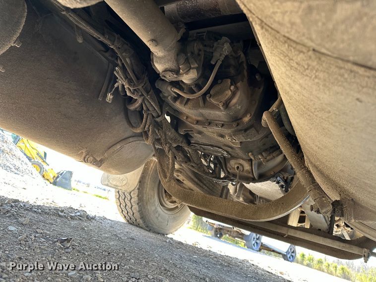 image for item OM9960 2006 Peterbilt  357 semi truck