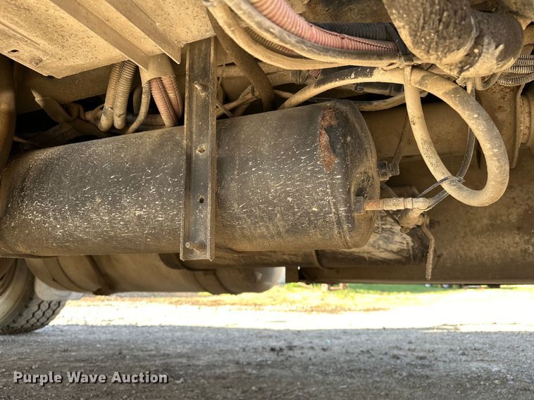 image for item OM9960 2006 Peterbilt  357 semi truck