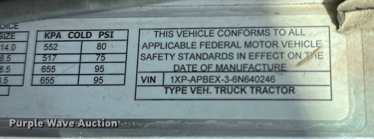 image for item OM9960 2006 Peterbilt  357 semi truck