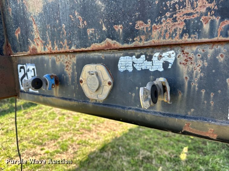 image for item OM9984 1991 Fontaine  FTW-4-8048SLW flatbed trailer