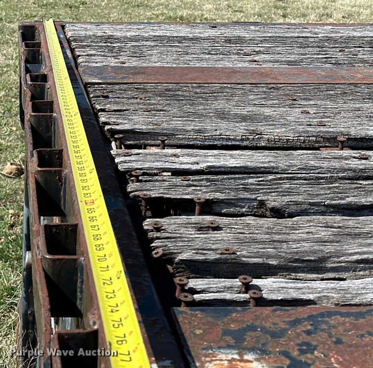 image for item OM9984 1991 Fontaine  FTW-4-8048SLW flatbed trailer