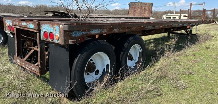 image for item OM9985 1968 Hobbs FBHCD-EP-40 flatbed trailer