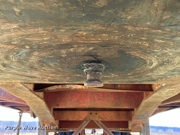 image for item OM9985 1968 Hobbs FBHCD-EP-40 flatbed trailer