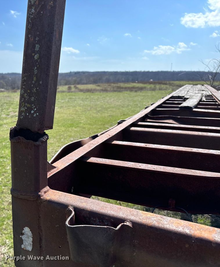 image for item OM9985 1968 Hobbs FBHCD-EP-40 flatbed trailer