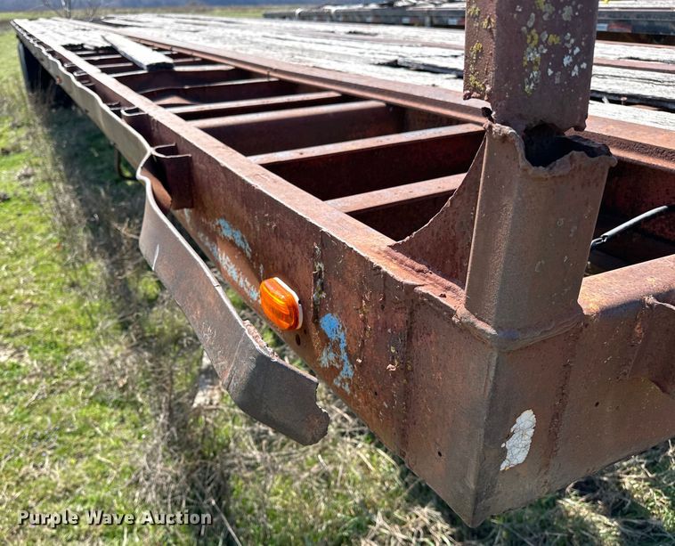 image for item OM9985 1968 Hobbs FBHCD-EP-40 flatbed trailer