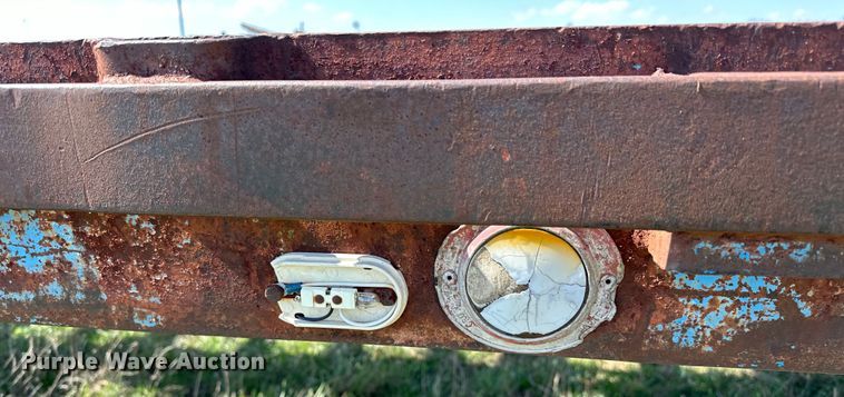 image for item OM9985 1968 Hobbs FBHCD-EP-40 flatbed trailer